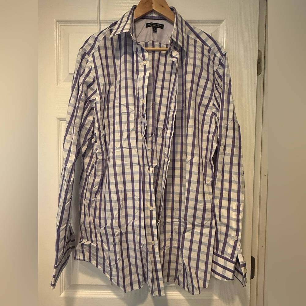 Banana Republic Purple, Blue and White Casual Button Down Shirt